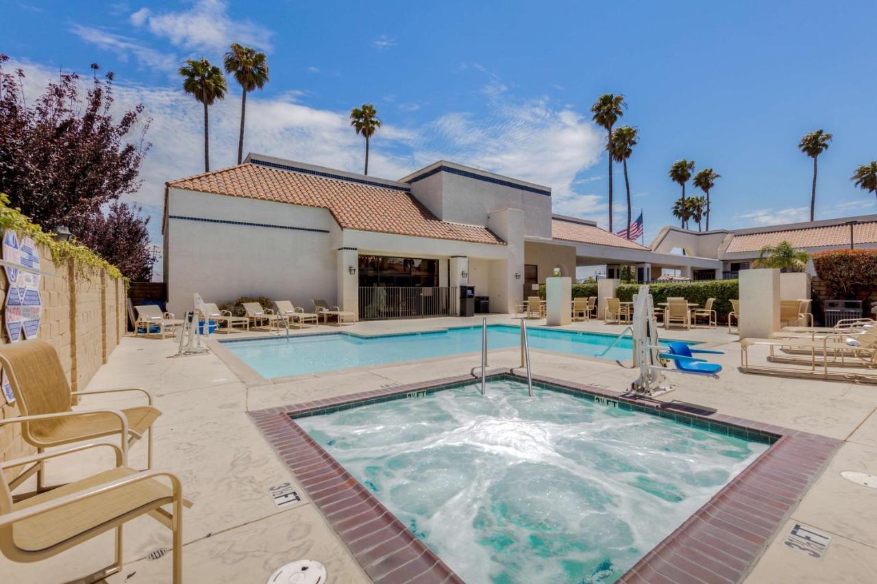 Best Western Plus Big America Santa Maria  Exterior photo